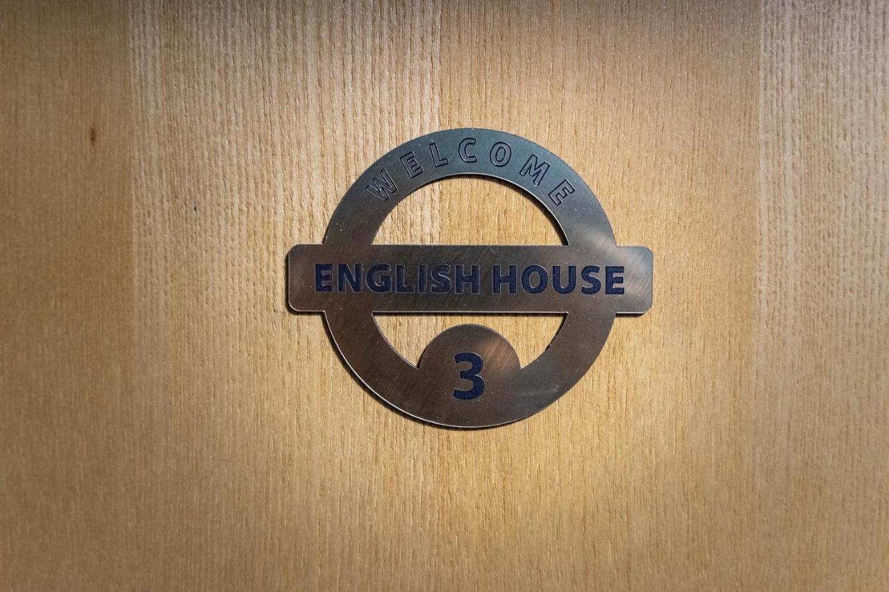 English House Bistriţa Buitenkant foto