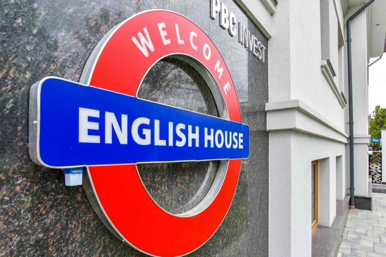 English House Bistriţa Buitenkant foto