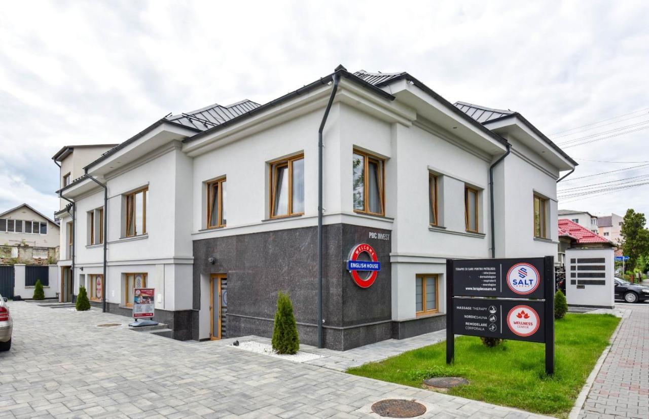 English House Bistriţa Buitenkant foto