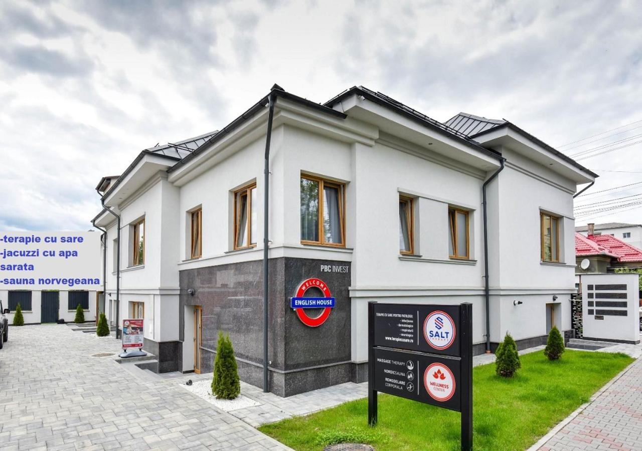 English House Bistriţa Buitenkant foto